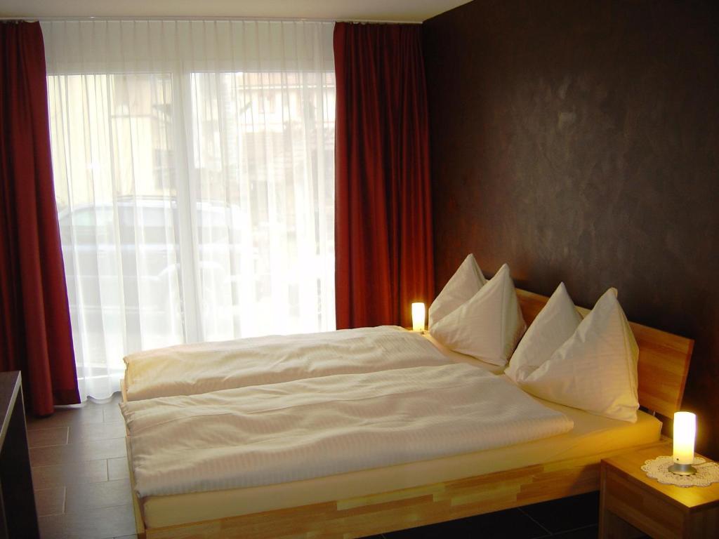 Hotel Restaurant Jura Kerzers Стая снимка