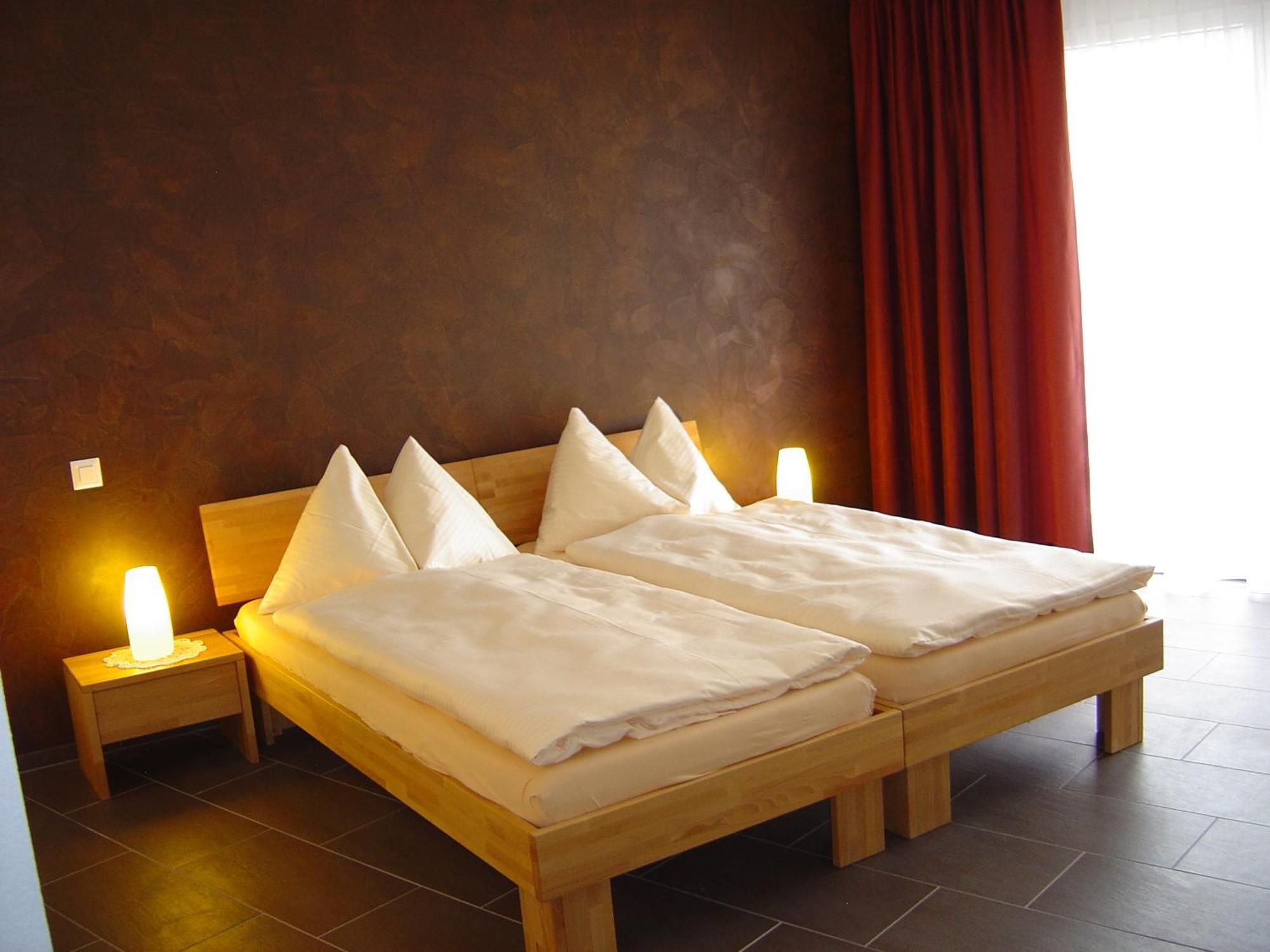 Hotel Restaurant Jura Kerzers Екстериор снимка