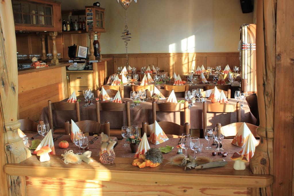 Hotel Restaurant Jura Kerzers Екстериор снимка