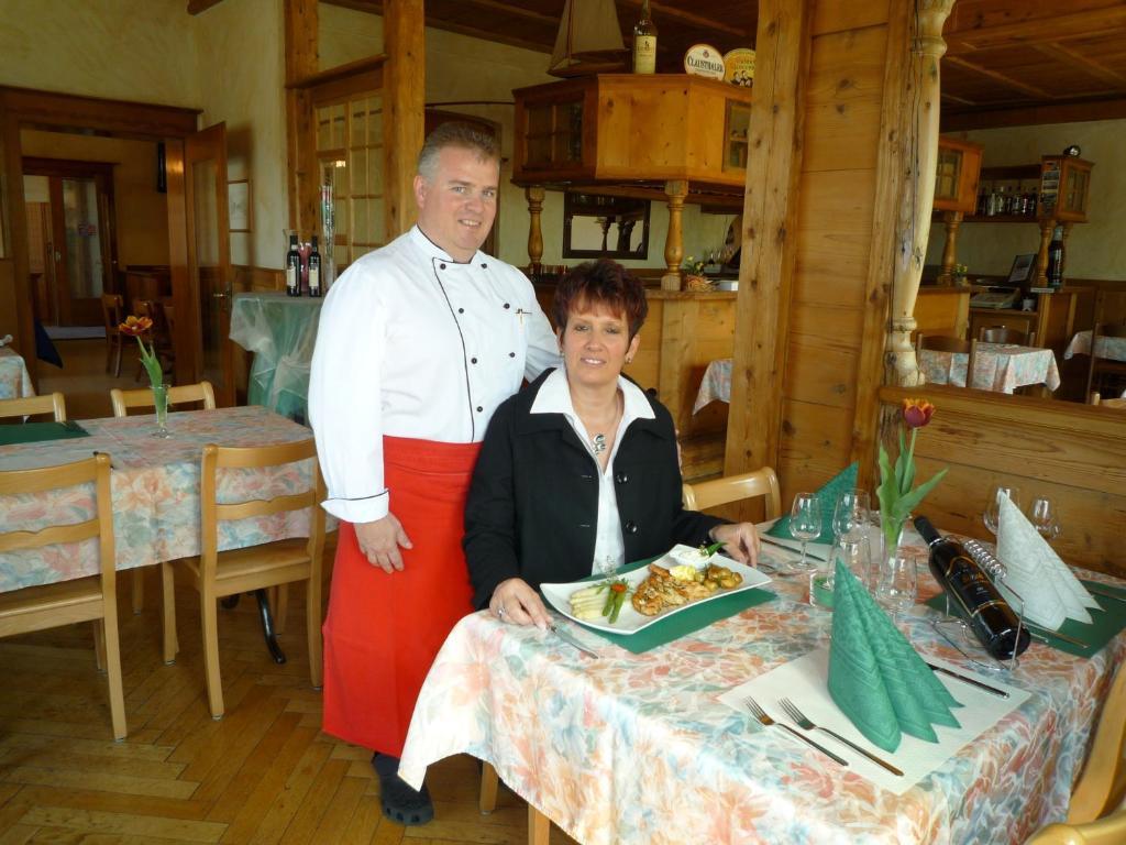 Hotel Restaurant Jura Kerzers Екстериор снимка